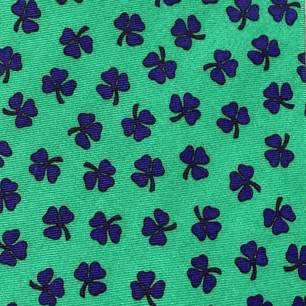 Vintage Alynn Neckwear Green Shamrock Clover Silk Tie USA St Patrick's 56x3.75